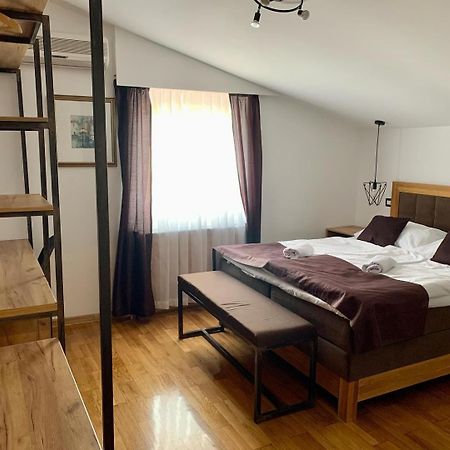 Motel Kiwi Grude Eksteriør bilde