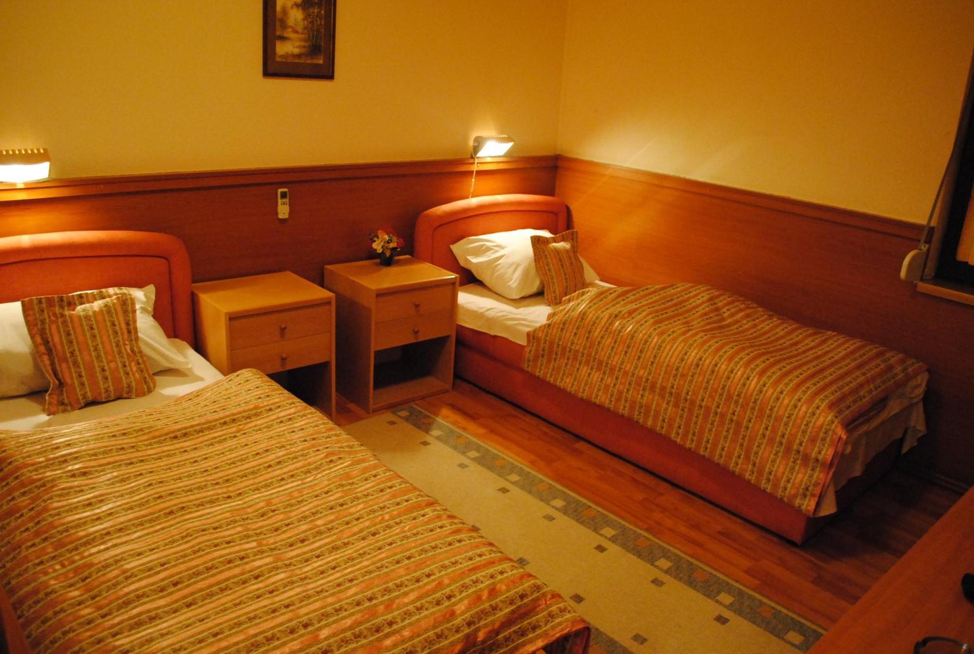 Motel Kiwi Grude Rom bilde